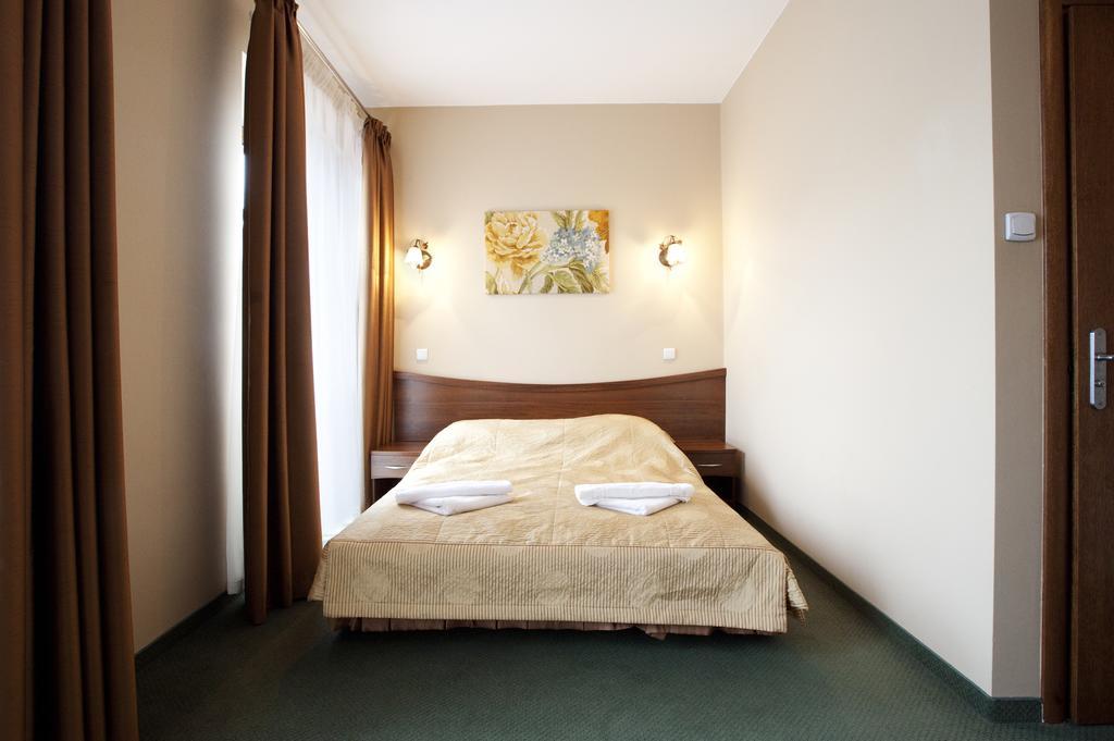 Osrodek Wypoczynkowy Amadeusz Hotel Krynica Zdroj Ngoại thất bức ảnh