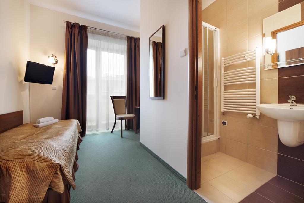 Osrodek Wypoczynkowy Amadeusz Hotel Krynica Zdroj Ngoại thất bức ảnh