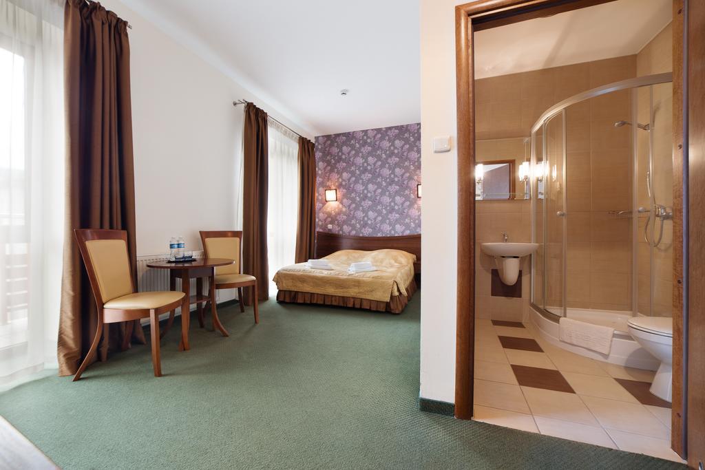 Osrodek Wypoczynkowy Amadeusz Hotel Krynica Zdroj Ngoại thất bức ảnh